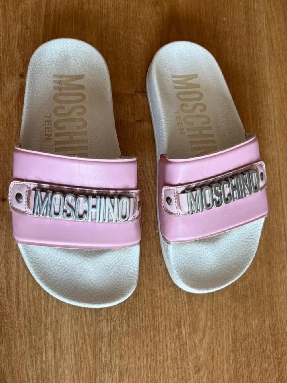 Moschino size